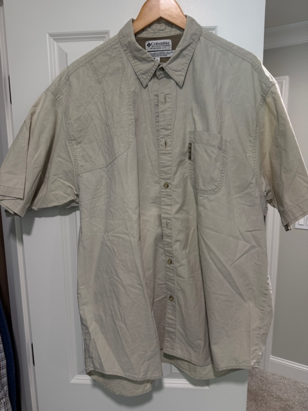 Columbia Men's Short-Sleeve Button-Up Shirt — Light Beige